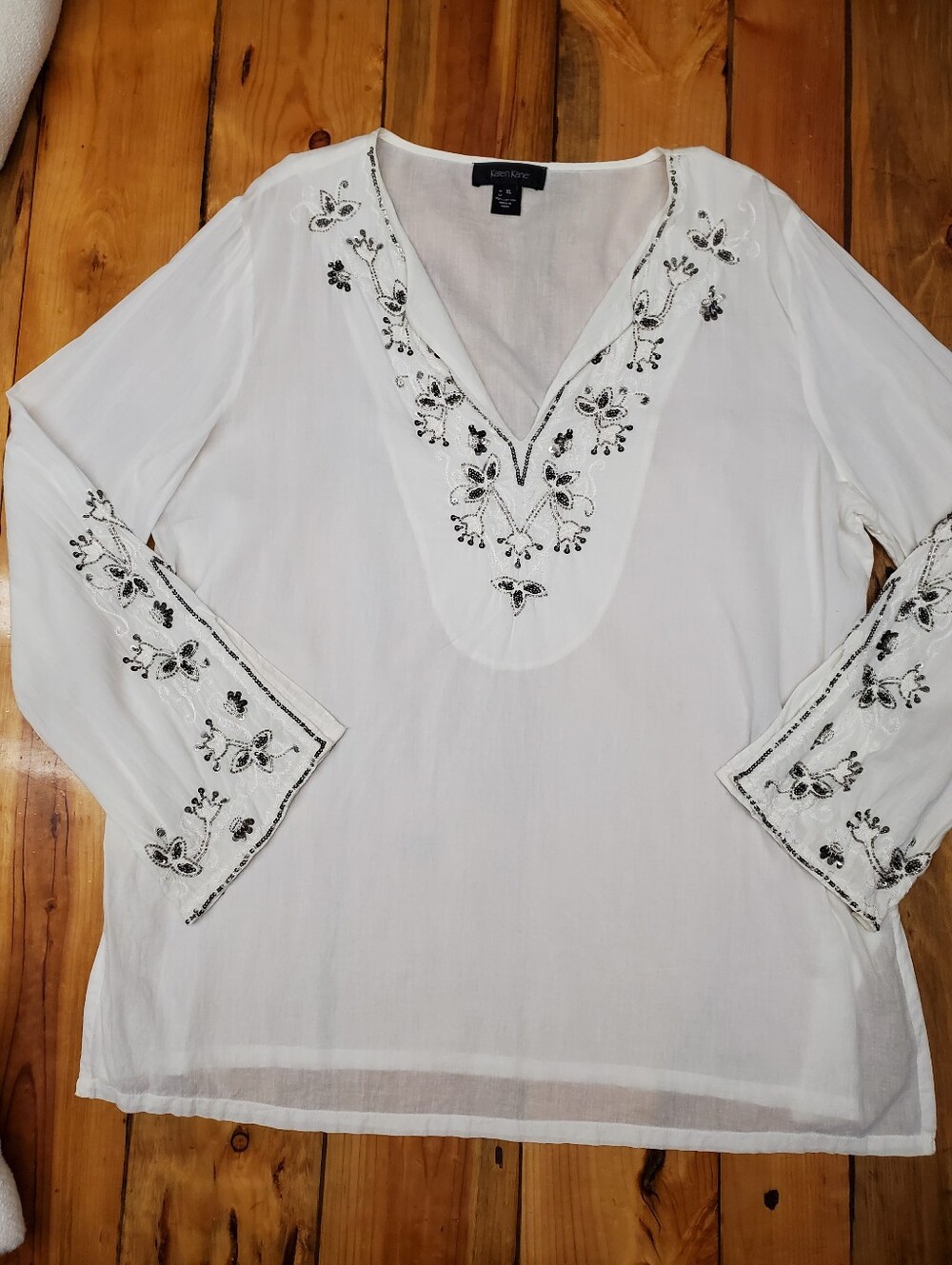 Karen Kane White Cotton Sequin Embroidered Tunic Top Size XL Boho Beaded V-Neck